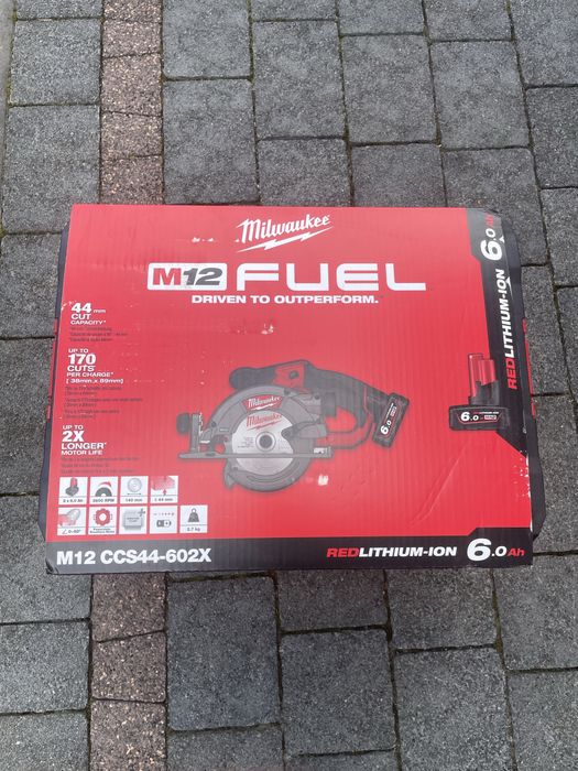 Pilarka tarczowa milwaukee M12 CCS44 nowa