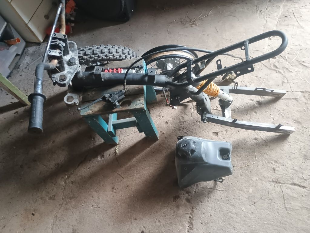 Sprzedam ramę od crossa125