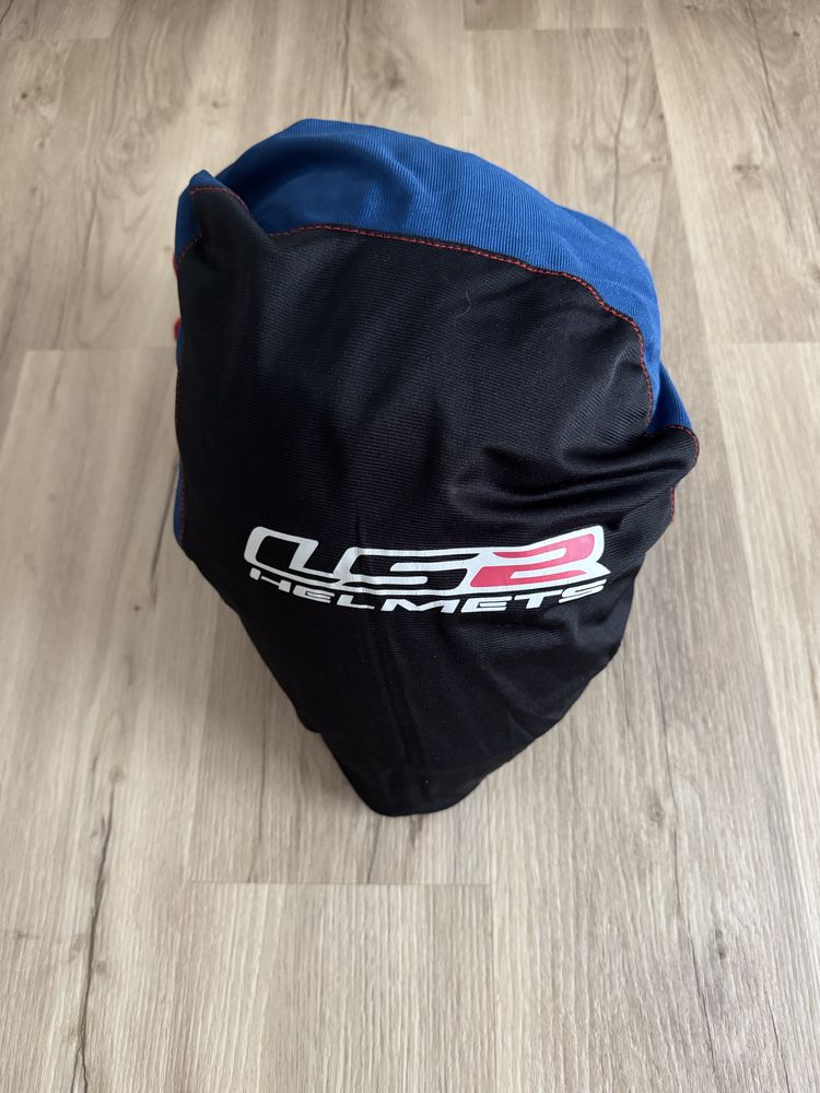 Capacete LS2 tipo jet
