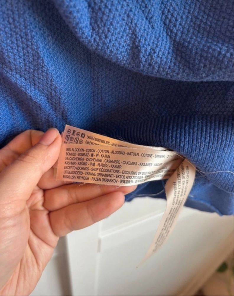 Niebieski sweter Massimo Dutti