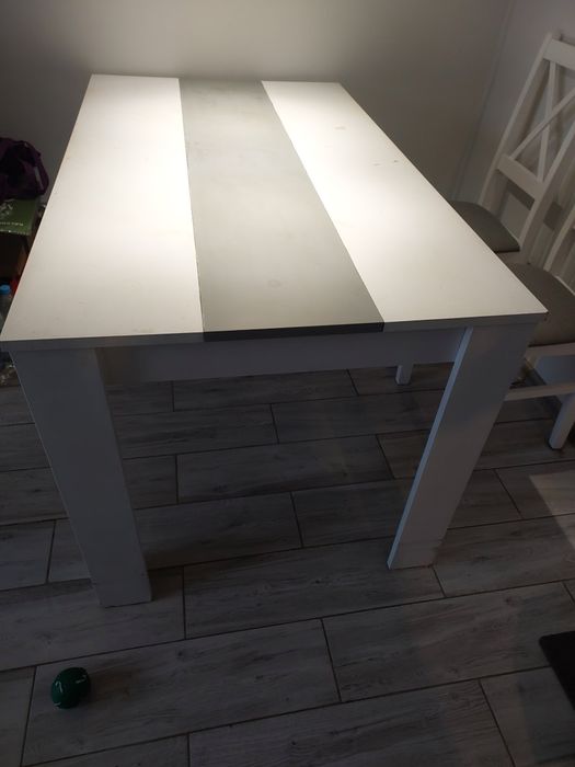 Oddam stół do kuchni/jadalni