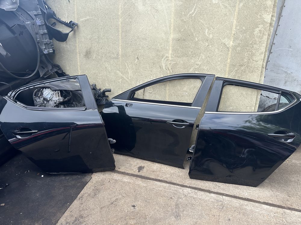 Двери Mazda 3 BP 2019-2024 Хатчбэк