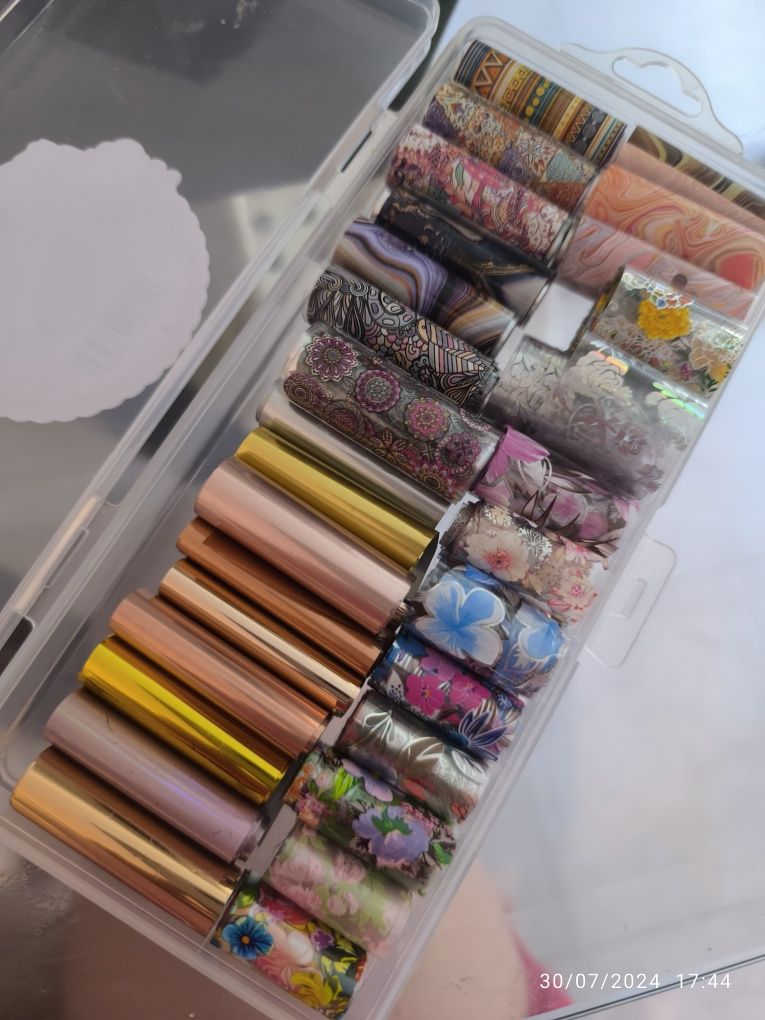 Nail art foil e tatuagem para unhas