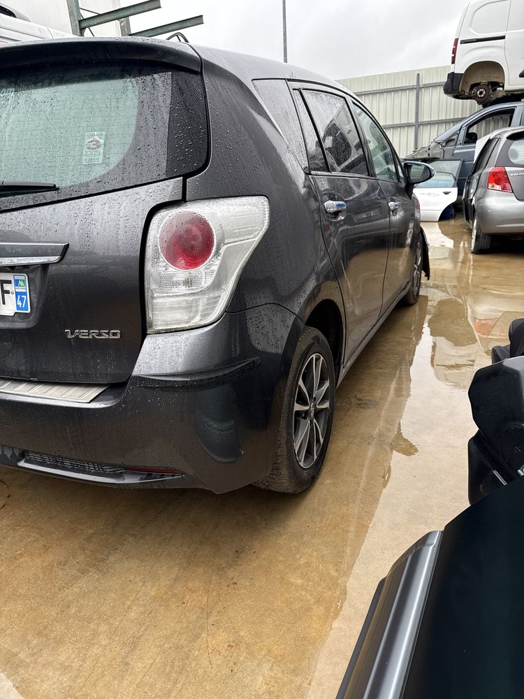 Toyota verso 1.6d4D para pecas