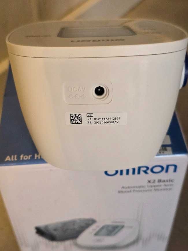 Ciśnieniomierz elektroniczny Omron X2 BASICS na ramię Mankiet 22-32cm