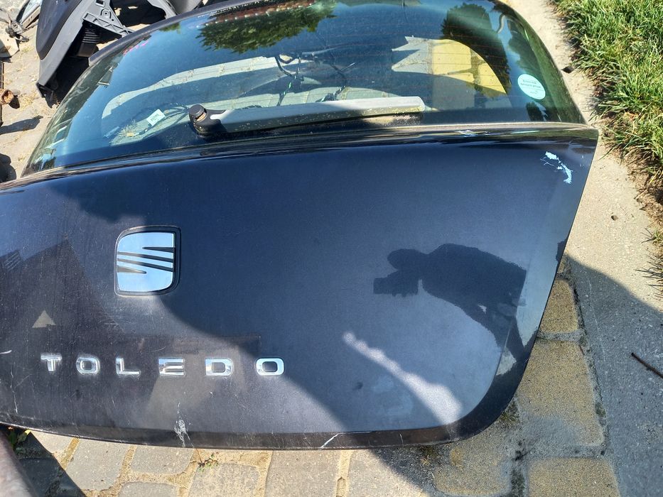 Tylna klapa bagażnika seat tolledo 3 06r lakier ls9n kompletna