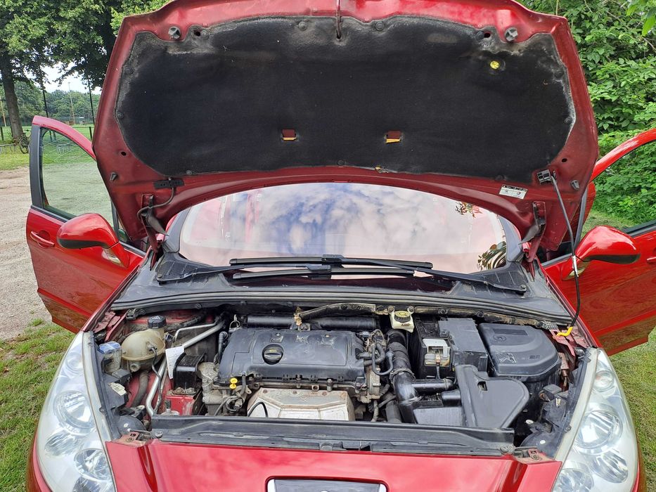 PEUGEOT 308 1,6E 120 к.с., модельний ряд 2012 р.