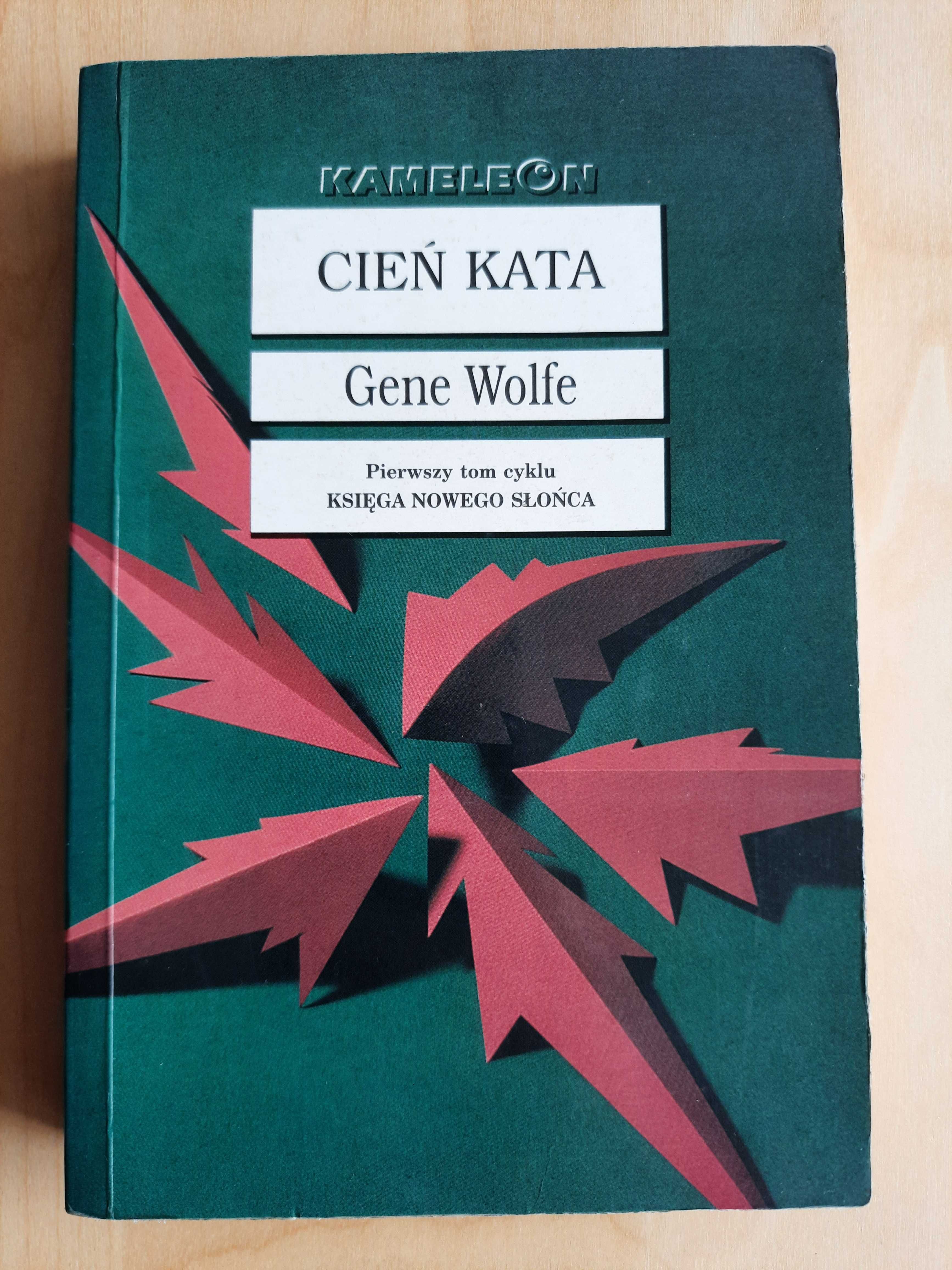 Książka "Cień kata" Gene Wolfe - stan bardzo dobry