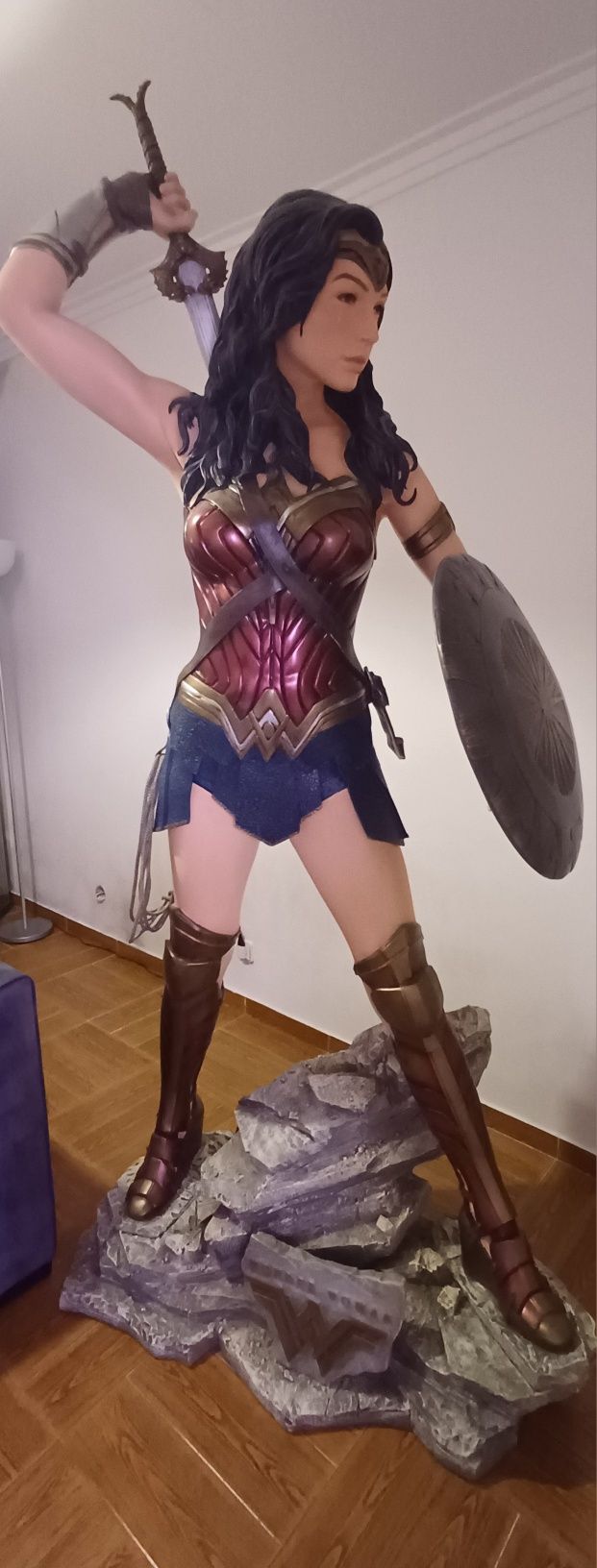 Estátua Wonder woman