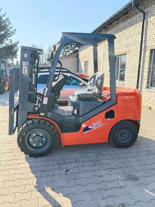 Фронтальний Навантажувач