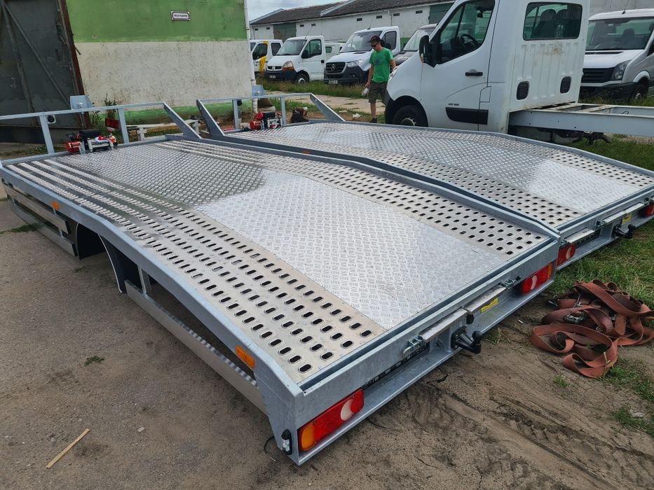 Najazd zabudowa auto-lawety