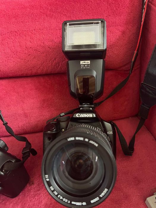 Canon EOS 450 D incl 3 x Baterias + tripé + 2 x zoom + mala + flash