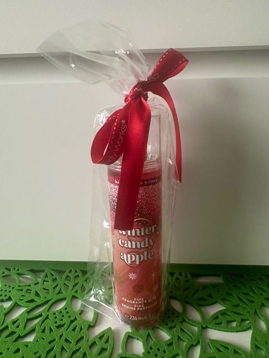 Mgiełka Bath & Body Works - Winter Candy Apple