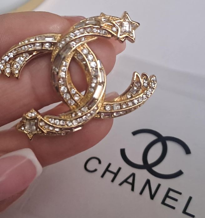 Przepiękna, złota broszka cc kryształki wybita pieczątka Cudo lv ysl