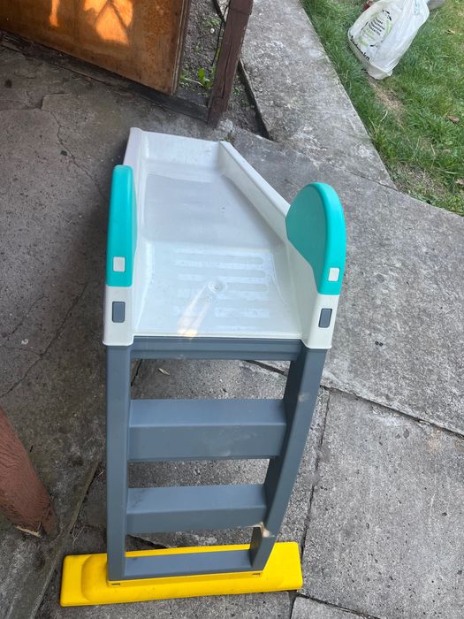 Zjeżdżalnia dla dziecka