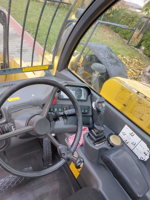 Ładowarka Teleskopowa NEW HOLLAND LM 1445 z 2007r.