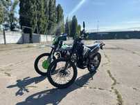 Мотоцикл SPARK SP250P-2 і Р-1