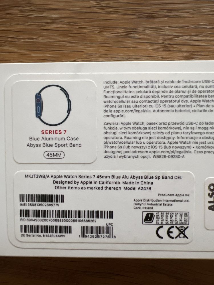 Apple Watch Series 7 (GPS + Cellular)