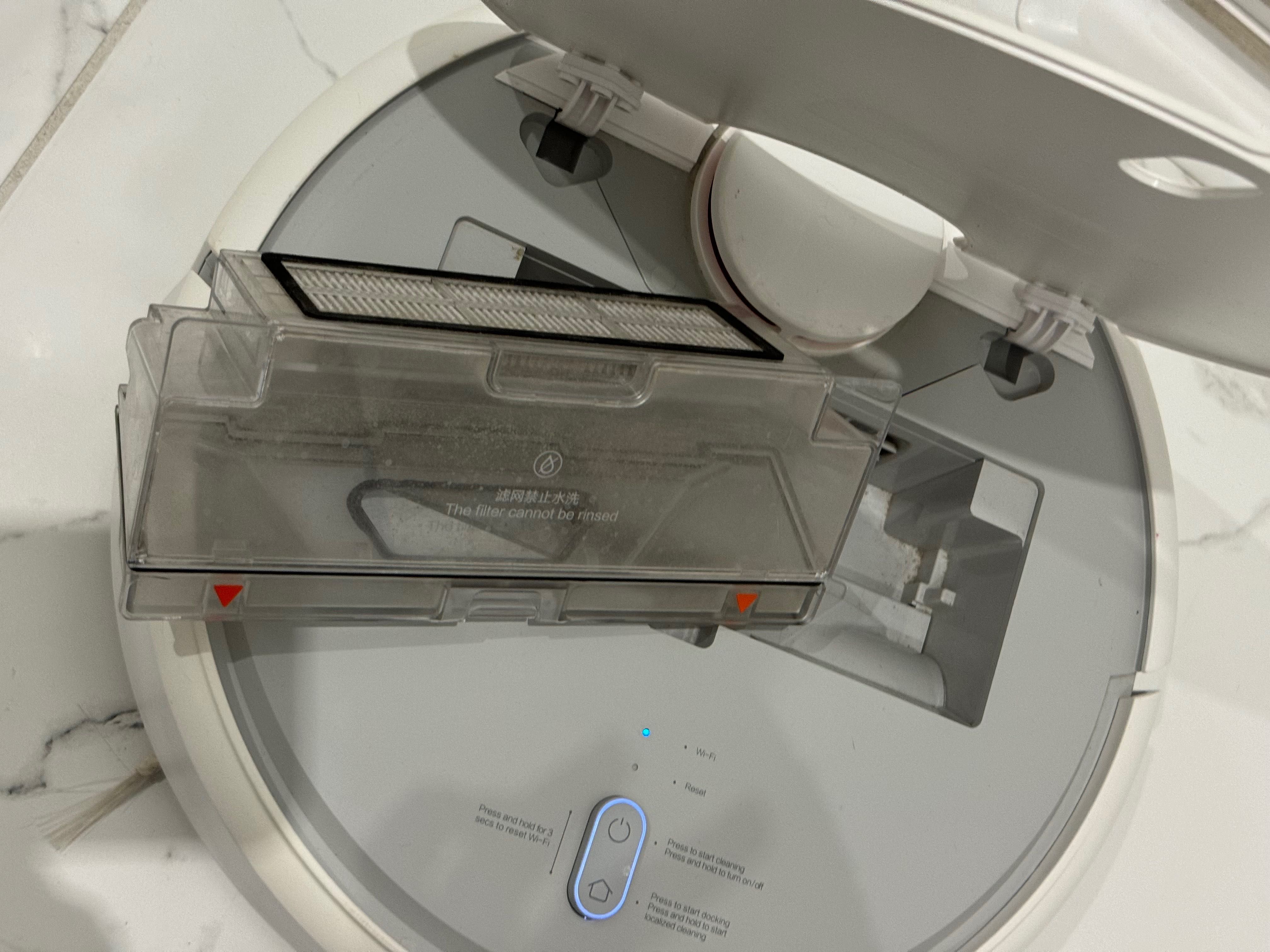 Робот-пылесос Xiaomi  Mi Robot Vacuum Cleaner SDJQR02RR
