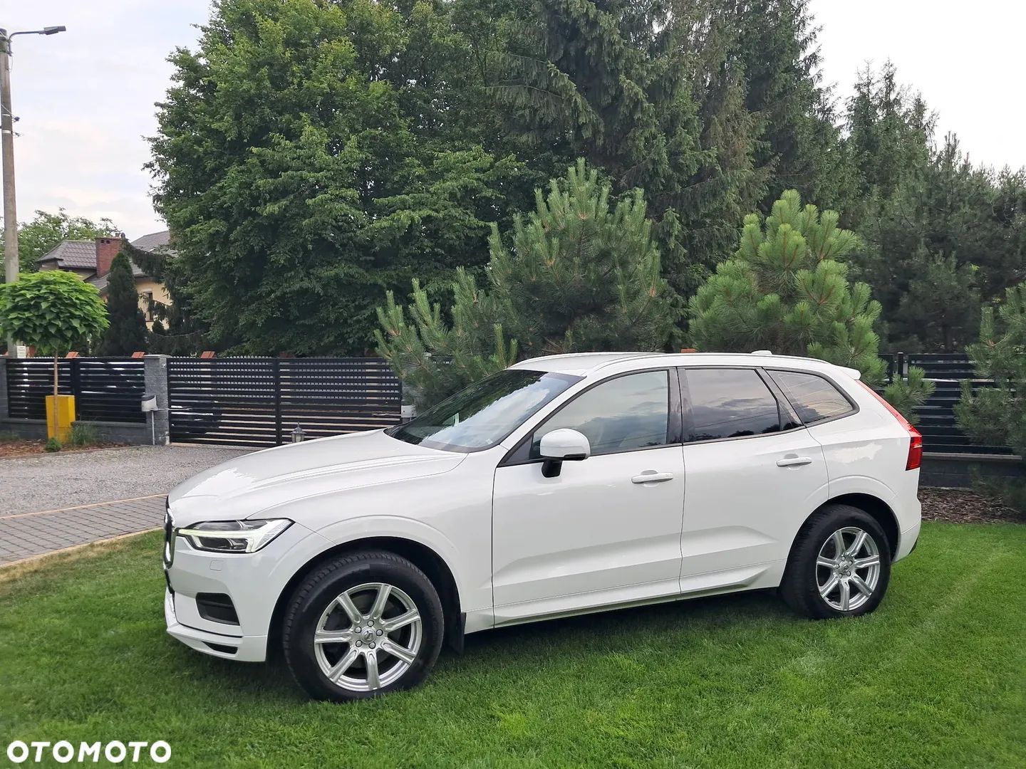 Volvo XC 60 __Bezwypadkowe__D4 190km__Serwisowane__m2019