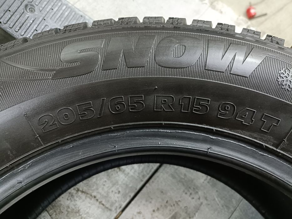 4szt Komplet opony zimowe kormoran snow 205/65r15 2023r