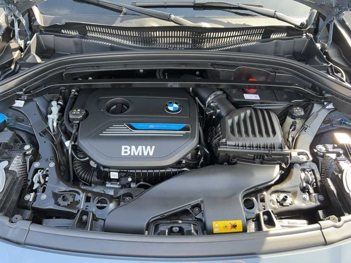 BMW X2E Híbrido Plug In, 42 000km, M Pack, tecto panorâmico couro