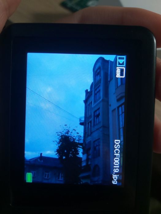 Цифровий фотоапарат benjie