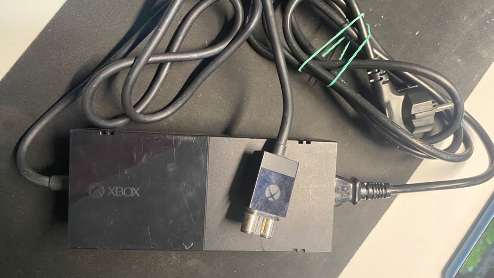 Продам оригінальний блок живлення для Xbox ONE Fat