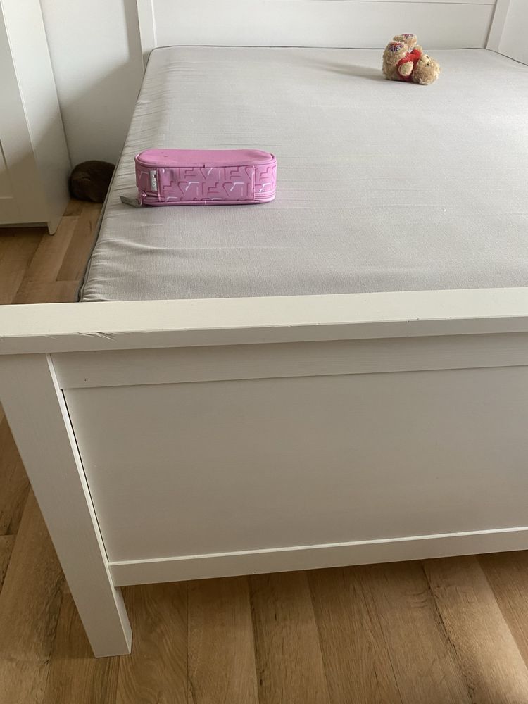 Кровать Ikea 140:200