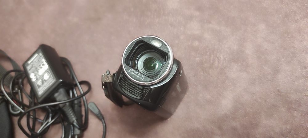 Продам відеокамеру