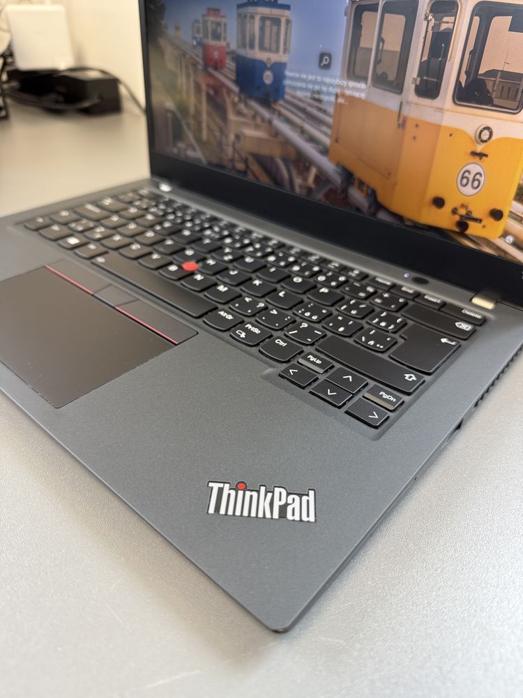 Lenovo ThinkPad T14S G2 | 8GB | 512GB | RYZEN 5 PRO 5650U | FV