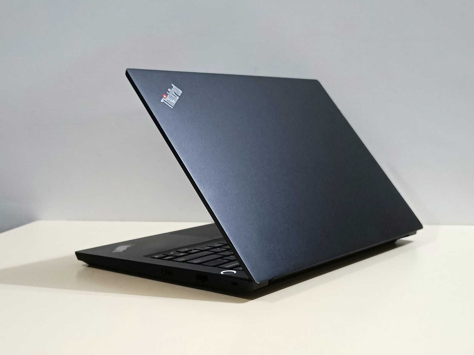 i5-10210U  \ 16Gb DDR4 \ SSD 256 NVMe \ 1920x1080 \ Type-C зарядка