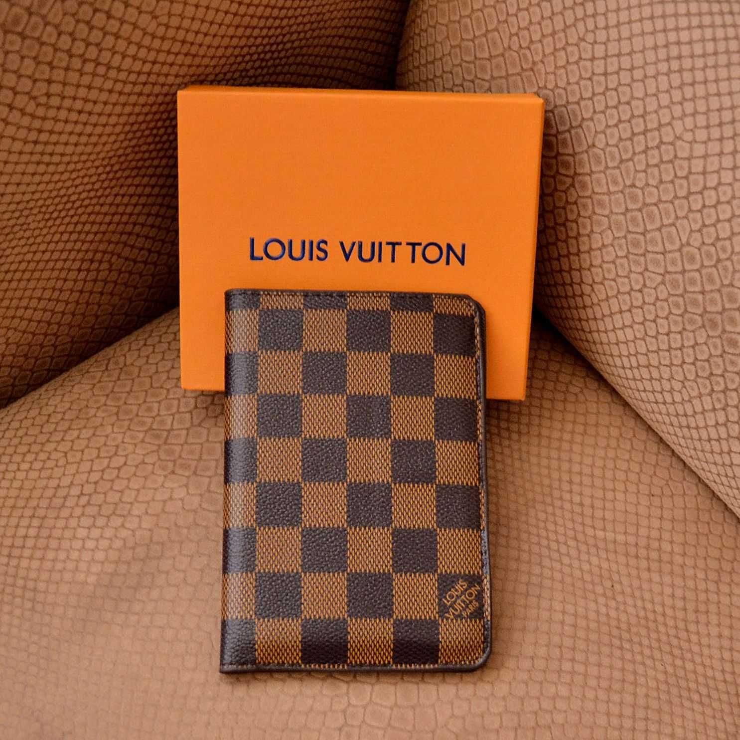 Обложка на паспорт Louis Vuitton обкладинка загранпаспорт на документы