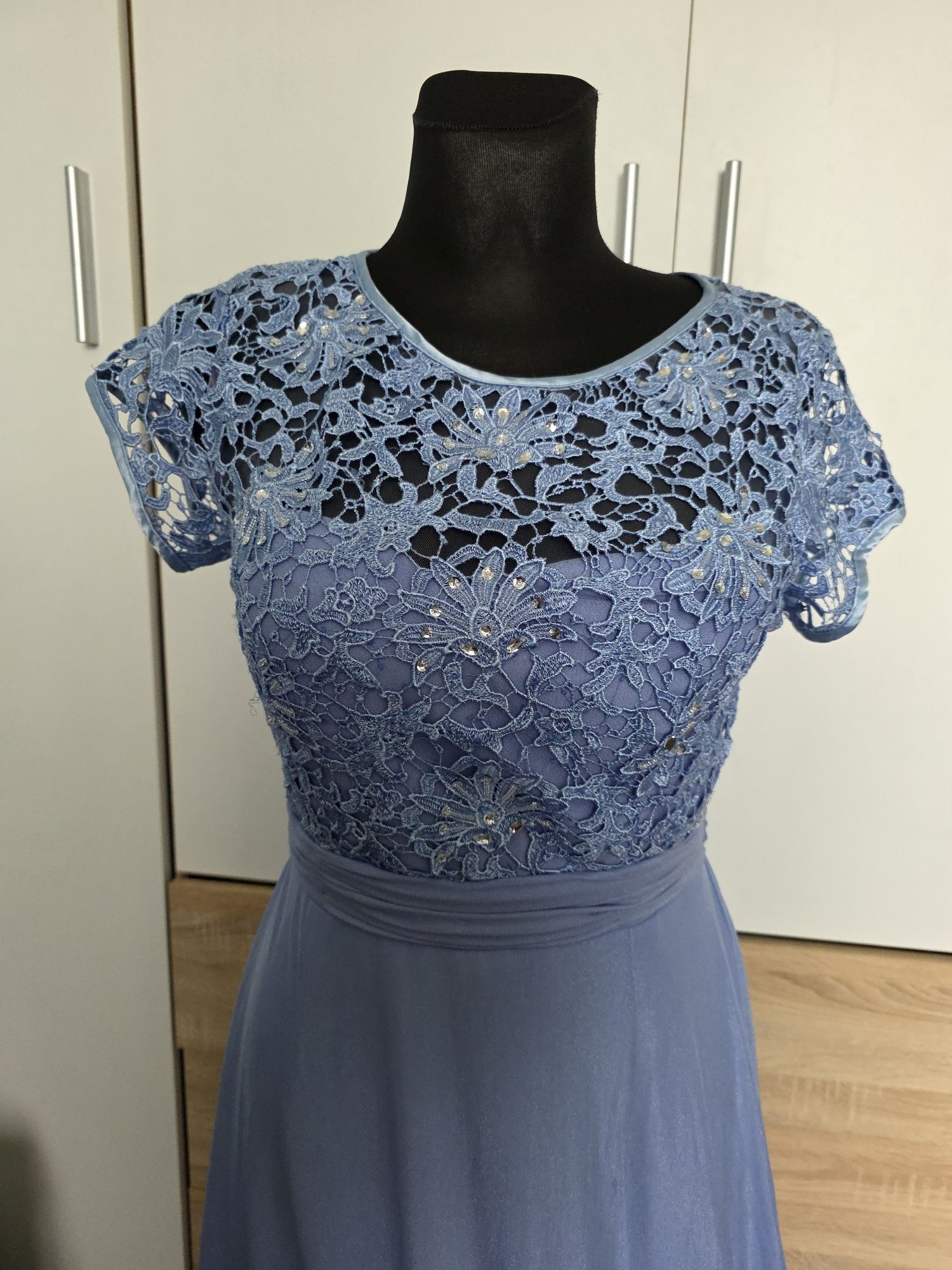 Elegancka Sukienka