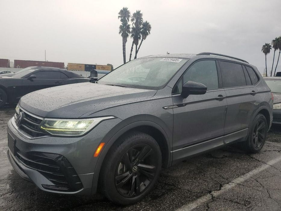 Volkswagen Tiguan Auta z USA - Zapytaj o więcej ofert!