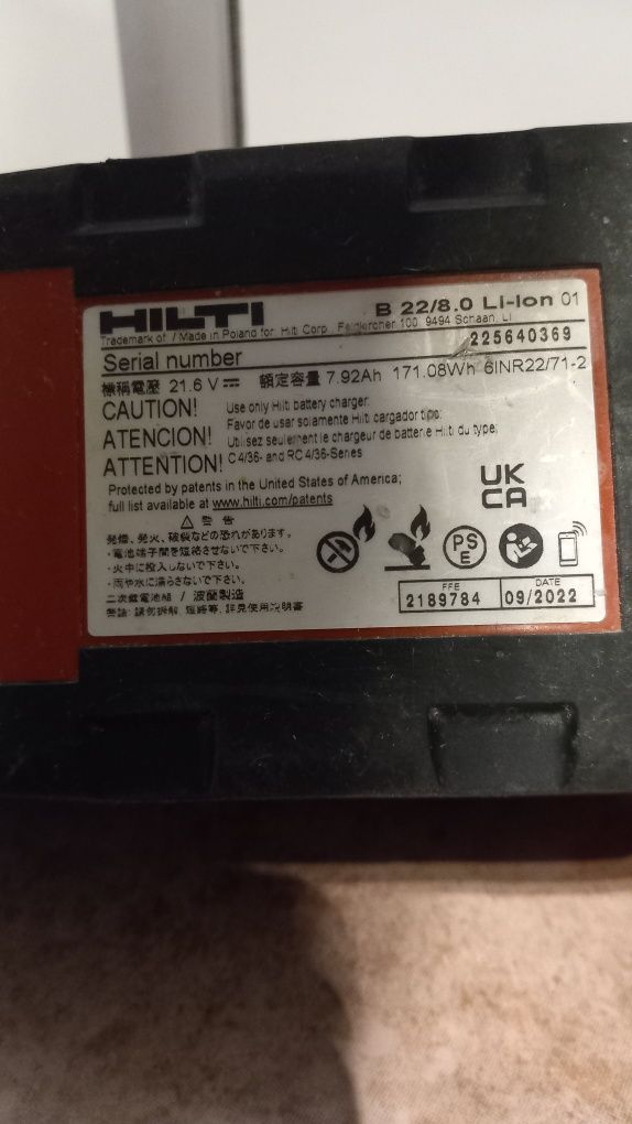 Ładowarka akumulator HILTI
