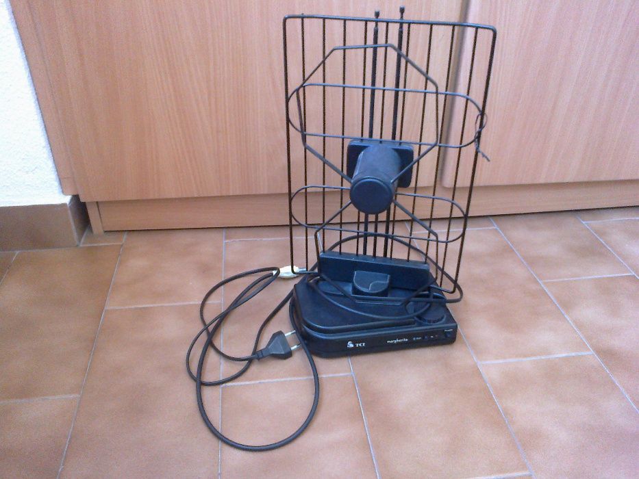 Antena interior de televisão