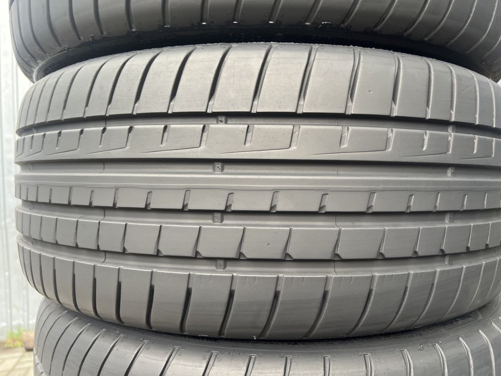 Шины б.у 245 35 R20 Goodyear Eagle F1 Asymmetric 3* MOE RSC 95Y 2 шт