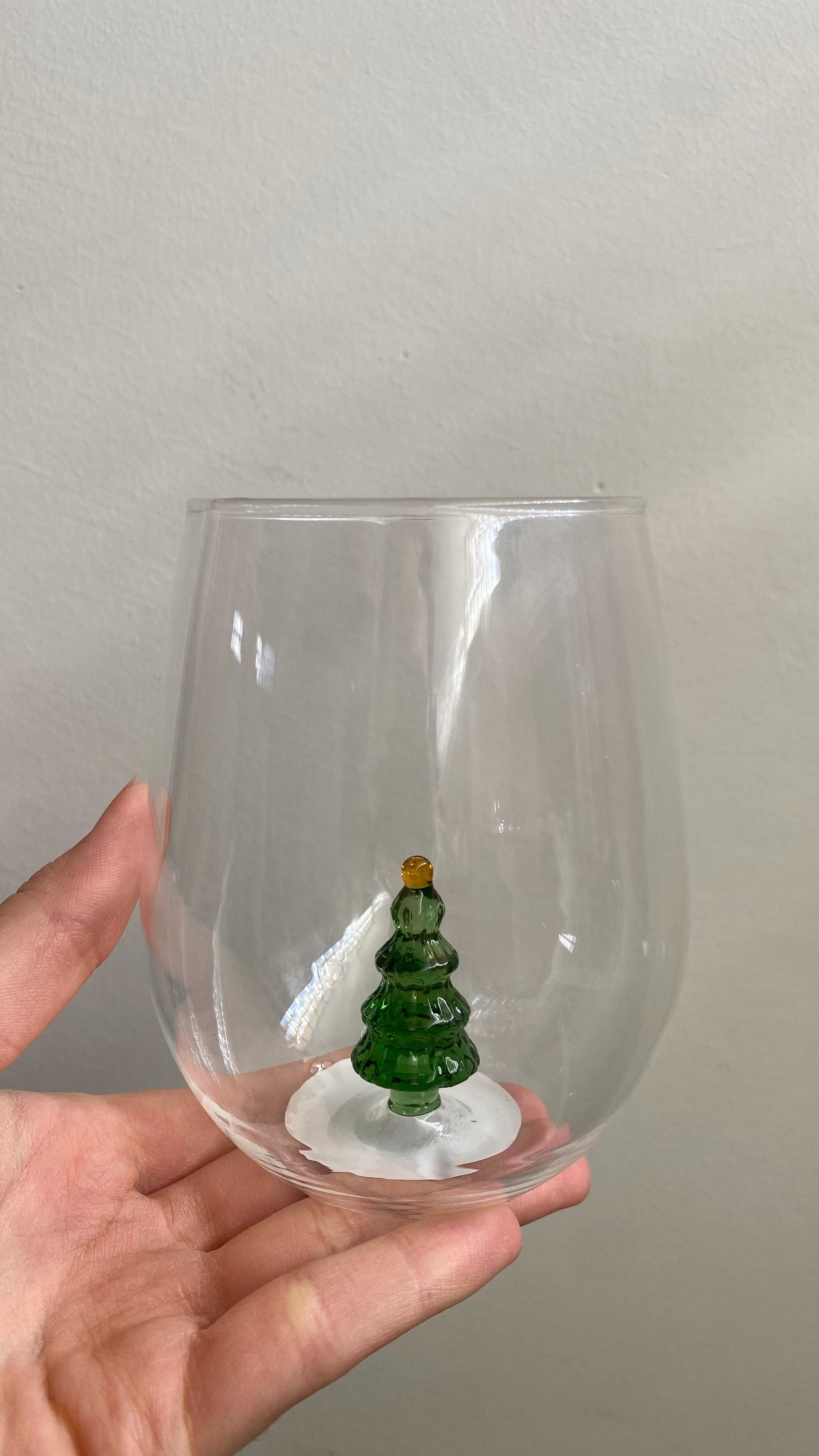 Copo de vidro com árvore de Natal / christmas tree / arbre de Noël
