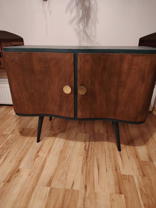 Komoda drewniana z okresu prl