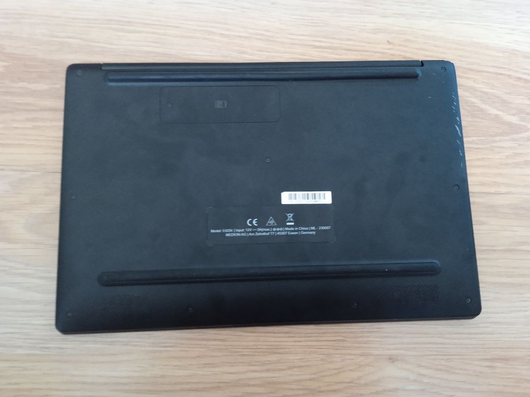 Laptop Medion E4254