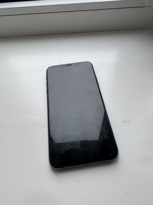 Продам или обменяю айфон 11 про макс 256