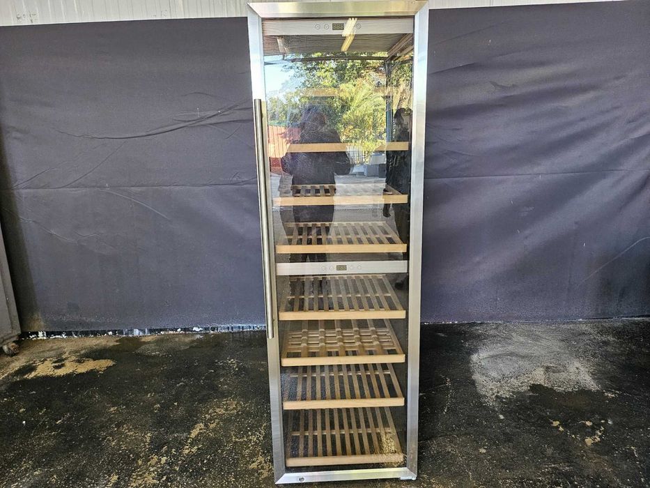 Garrafeira com 2 temperaturas