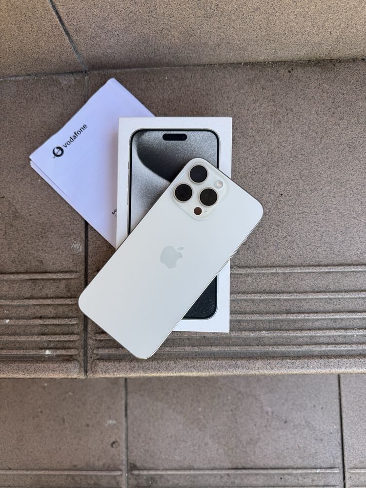 Iphone 15 Pro Max 256GB Branco novo c/fatura e garantia (Troca)