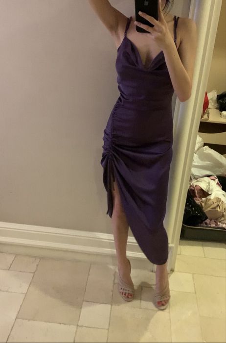 Шелковое Платье с открытой спиной миди