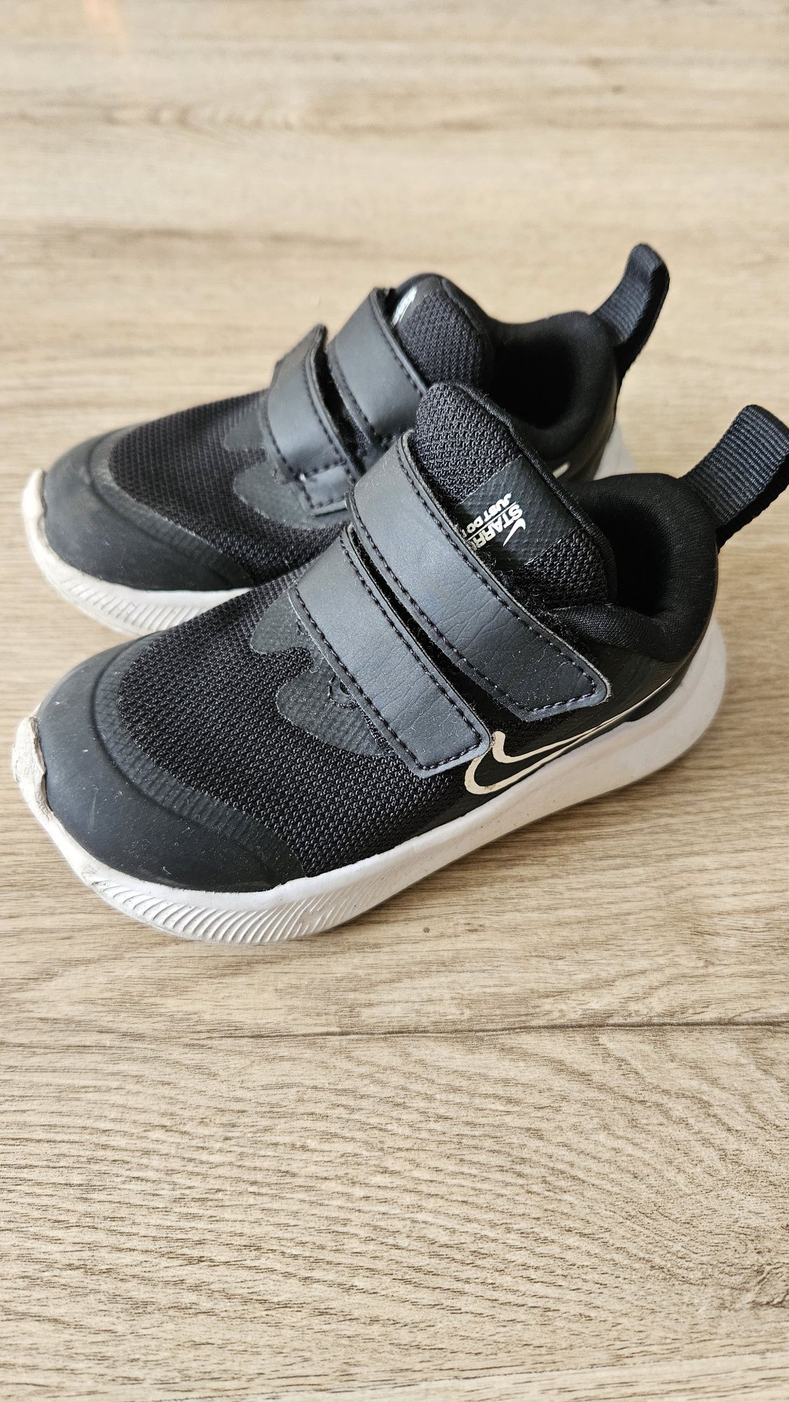 Buty dziecięce nike star runner