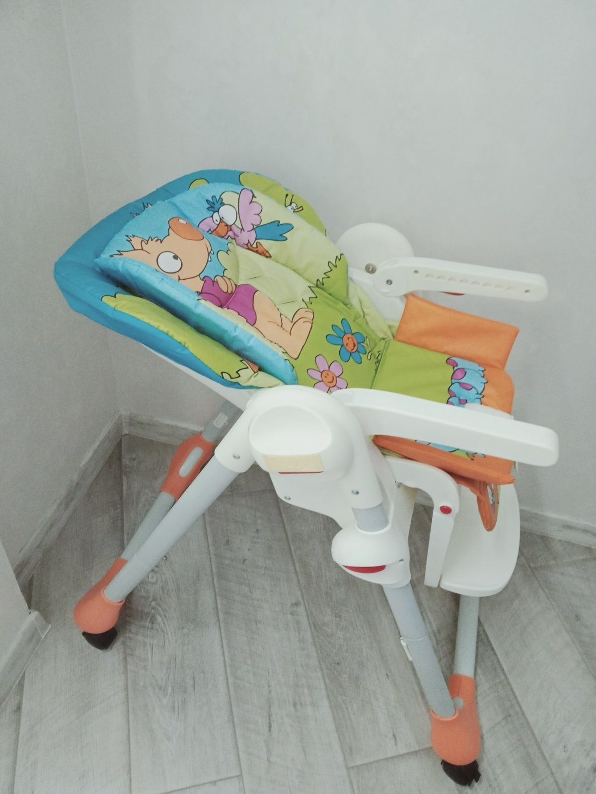 Стульчик для кормления Chicco Polly
