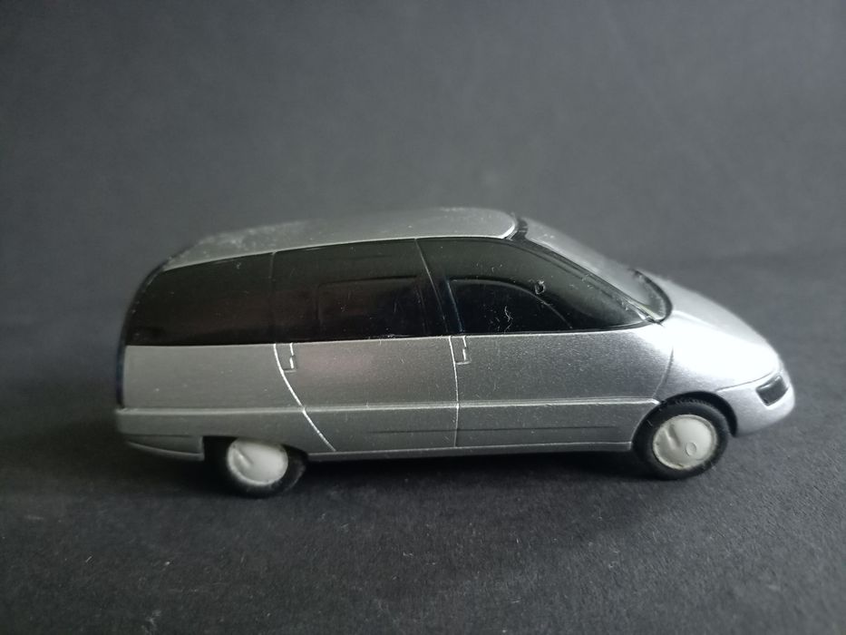 Машинка Oxta Deagostini