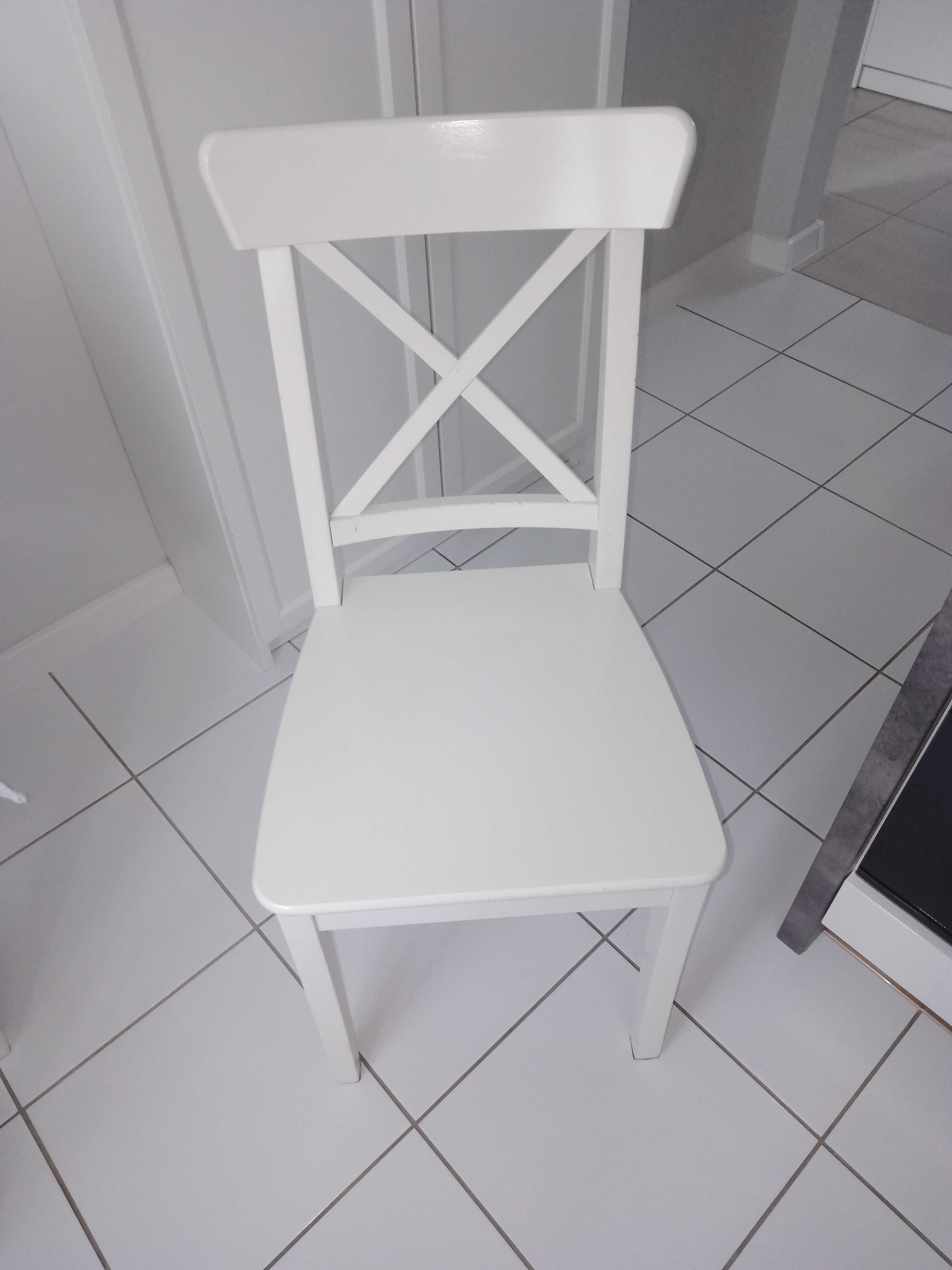 Sprzedam 2 krzesła IKEA INGOLF -widoczna kwota to cena za 1 szt.