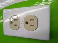 Американская розетка NEMA 5-15 Leviton 125V 15A